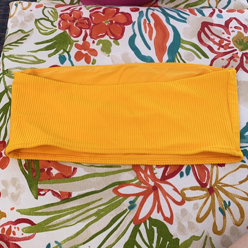 Frankies bikinis “Jenna” top in squeeze - Picture 4 of 6